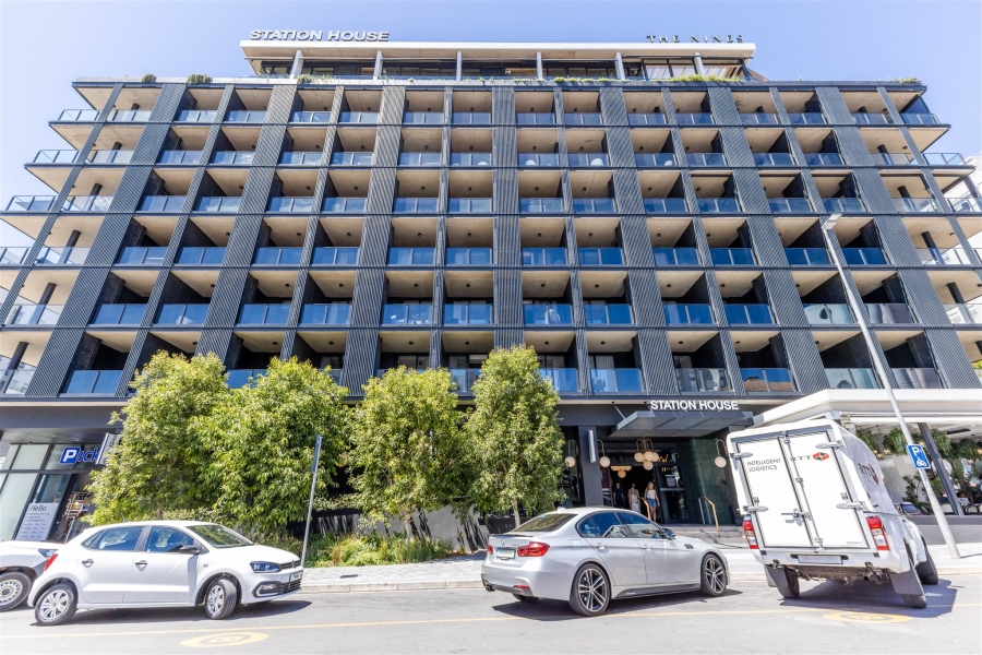 2 Bedroom Property for Sale in Sea Point Western Cape